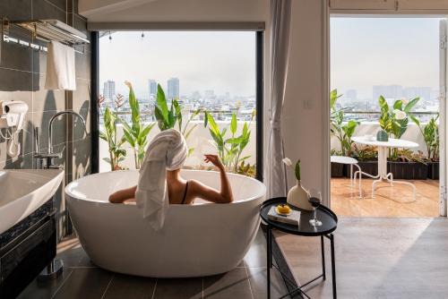 Keypad Hotel - Linh Lang