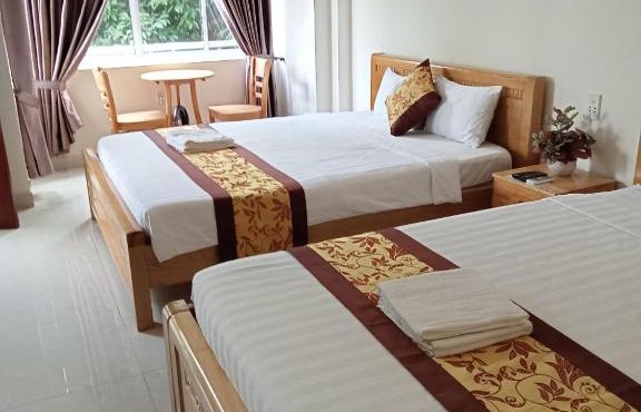 Khách sạn Trọng Tín