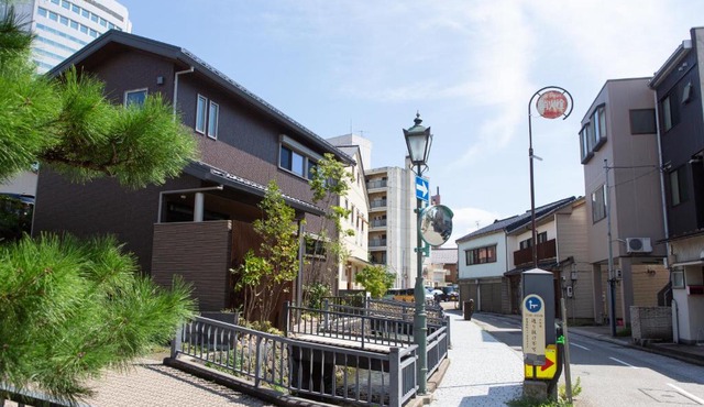 KIKI HOTEL