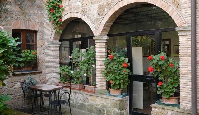 Komfortable Unterkunft in einem Schloss, Schwimmbad by Interhome