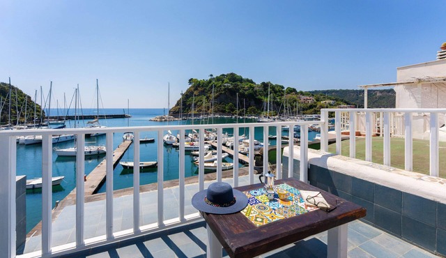 La Casa di Fenia - One Bedroom Apartment, Sleeps 4