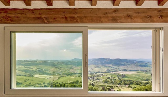 La finestra - centro storico Montepulciano, casa panoramica.