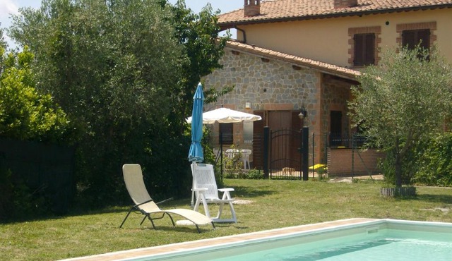 La Loggina Maxi con 2 giardini recintati privati