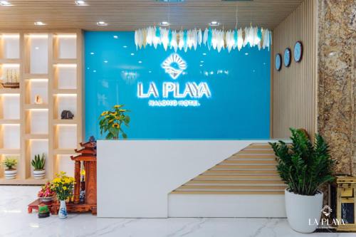 La Playa Ha Long Hotel