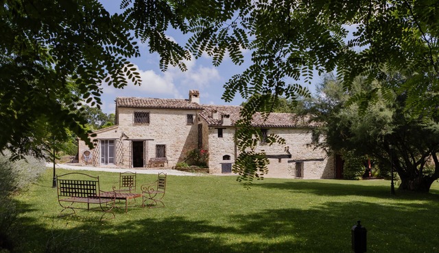 La Siesta private farmhouse for 10 with pool by Italian Apartments