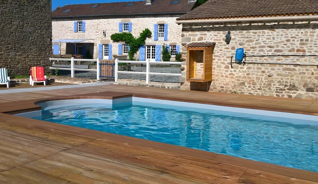 Le Gîte D'Au: Heated Pool, Spa & Fishing Pond