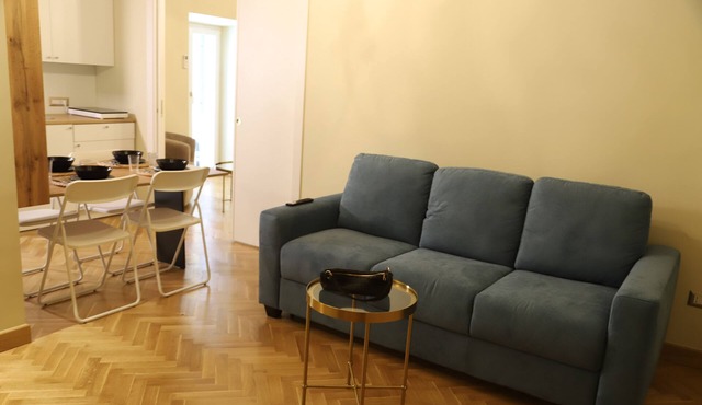 Located in the heart of Vomero, ideal for Families and couples of friends