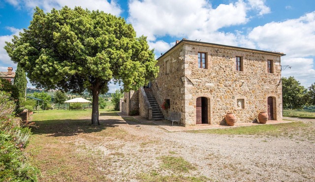 Lovely home in San Quirico D'Orcia