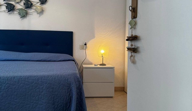 Lovely one-bedroom apartment within walking distance of the sea