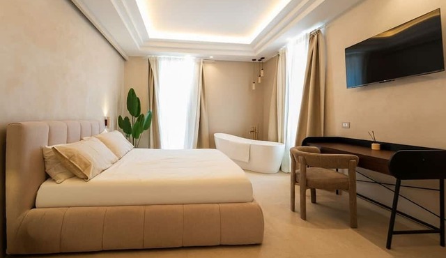 Lux Double Apartment w/Panoramic View & Terrace in Heart of Naples