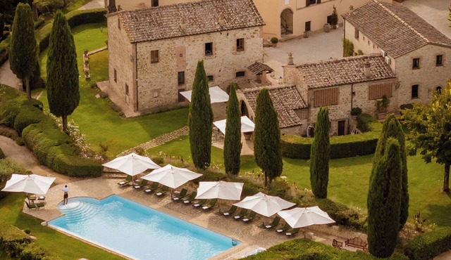 Luxury Tuscan Villa Collalto with 6,13 or 18 rooms Perfect for Exclusive Events