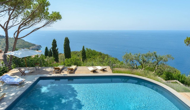 Luxury Villa whit pool - BY LINKHOUSES
