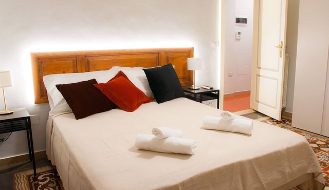 "MANZONI" LUXURY APARTMENT - a stone's throw from the Duomo, in the center