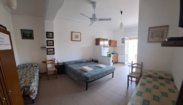 Marina, seaside area, 5 min.walk beach, 15 min. trainstation, wi fi. parking.