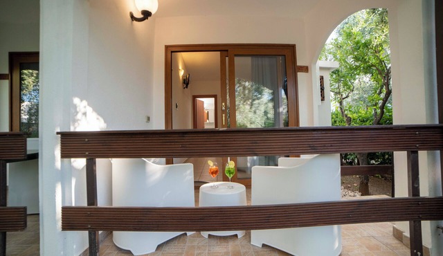 "melograno" Holiday Home featured with Swimming Pool and Private Beach