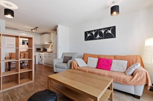 Modern 2 Bedroom Apartment in Homerton