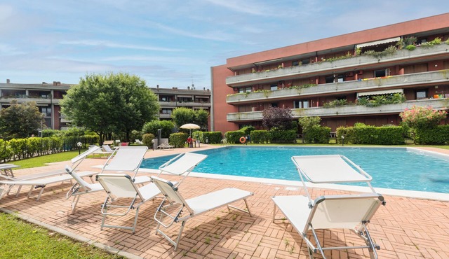 Modern apartment just 300 meters from the beaches of Lake Garda