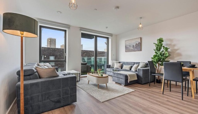 Modern Wembley Stay I 5 Mins to Stadium I Sleeps 6