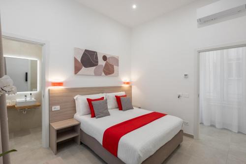 Molly Rooms
