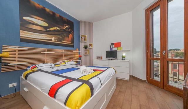 Mondrian House