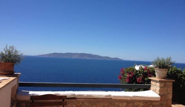 MONTE ARGENTARIO/CALAPICCOLA RENT HOUSE BREATHTAKING VIEW 3 BEDROOMS 3 BATHROOMS