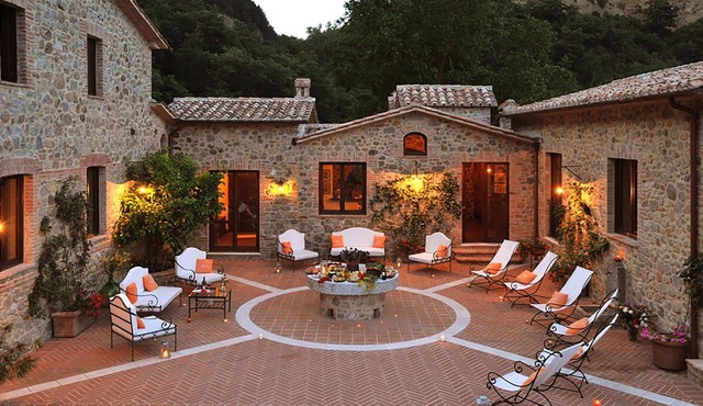 My Rental Homes - Villa Bellissima with infinity pool and beautiful outdoor area