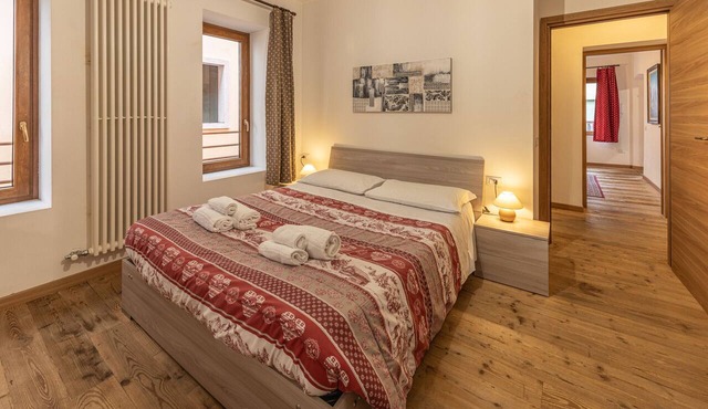 n. 3 Antica Casa Nella