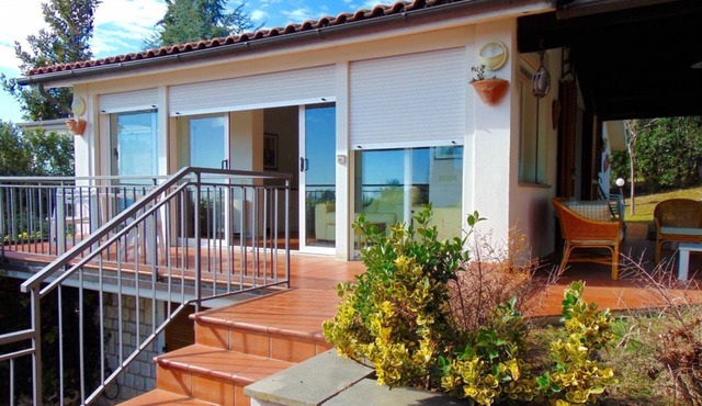 N225 - Numana, wonderful villa with garden overlooking the sea