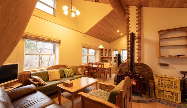 (NEW OPEN) Yubari-shi Deer Valley Private House| 1 house for rent| 2 bedrooms| large living room | Yubari-shi Deer Valley Private House