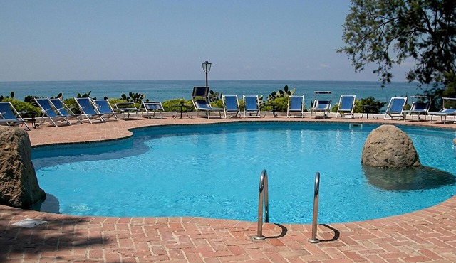 Nice home in Parghelia with outdoor swimming pool