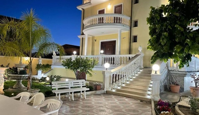 Nicole House
