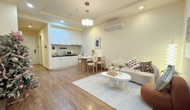 -No service fee needed -Located in luxury centre of Ha Noi