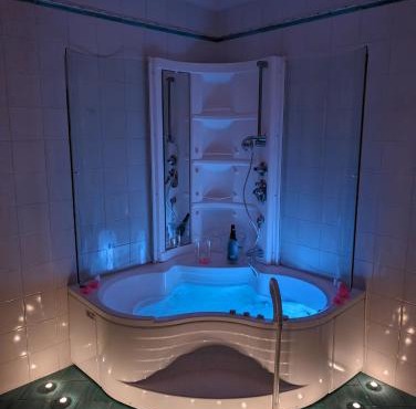 NULA Private Suites