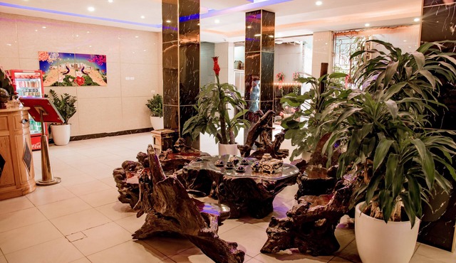 OYO 1143 Thu Giang Hotel