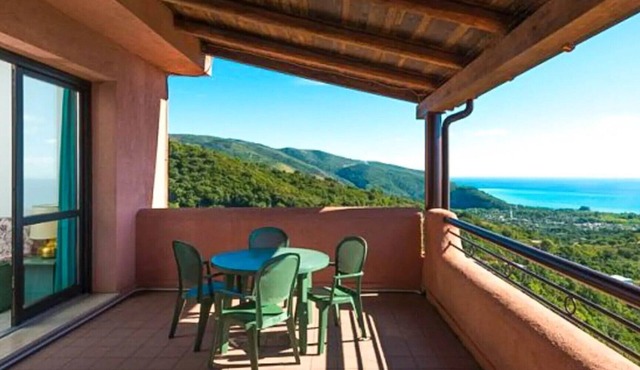 P.R. Club - One-Bedroom Apartment Faro 27 with Sea View, Private Terrace and Air Conditioning