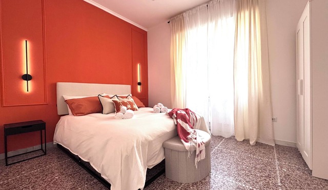 *Palm Haven* Ostia 5' from Lido Centro