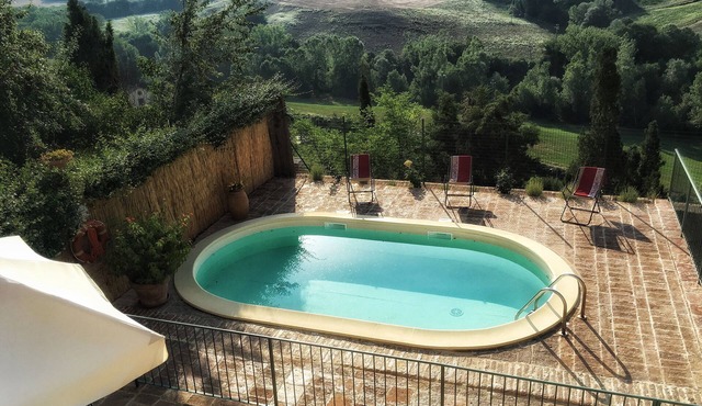 Pasqui Villas: Capanna ,country chic house in a village: garden,pool,view,WIFi