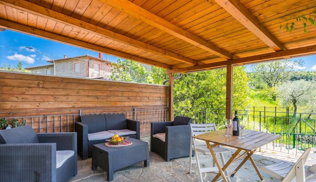 Picchio Rosso by Interhome