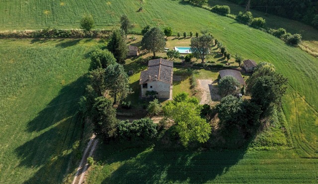 Podere Madonna Di Mezzo 6, Emma Villas