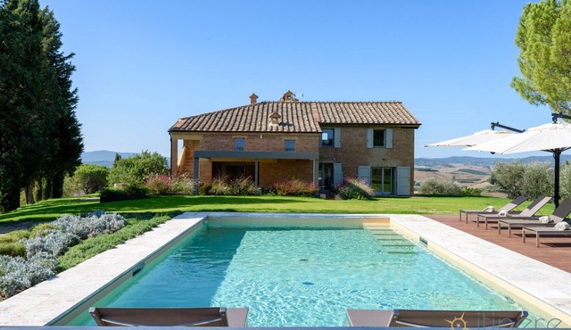 POGGIO AL SOLE - Five Bedroom Villa, Sleeps 10