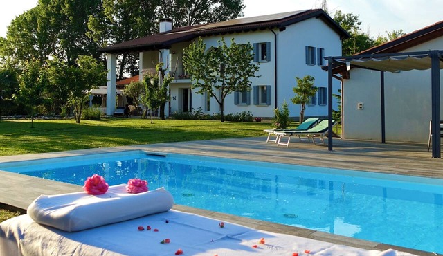 Pool & Garden Small House