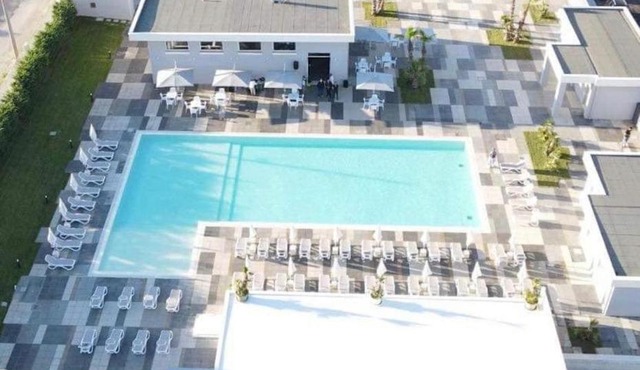 PoolSide