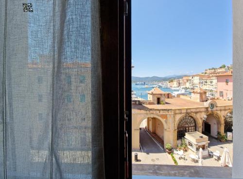 Porta a Mare Home