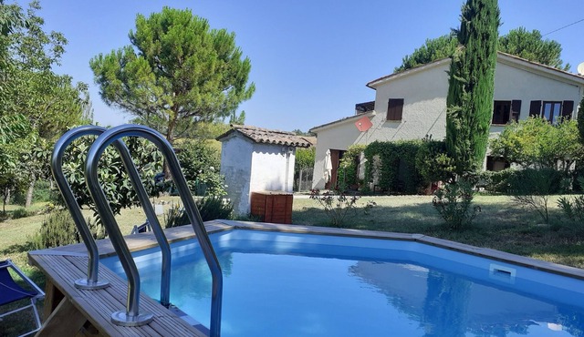 Quiet country house in the green. Ideal for 2 people