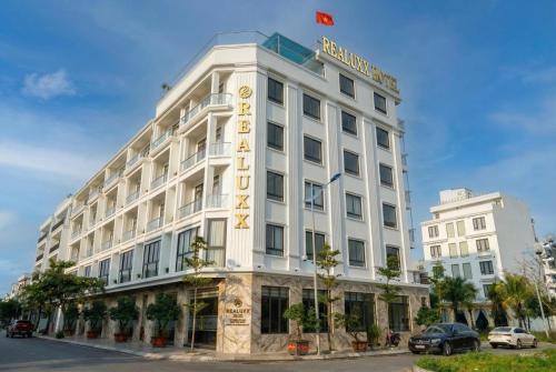 Realux Hotel FLC Sam Son