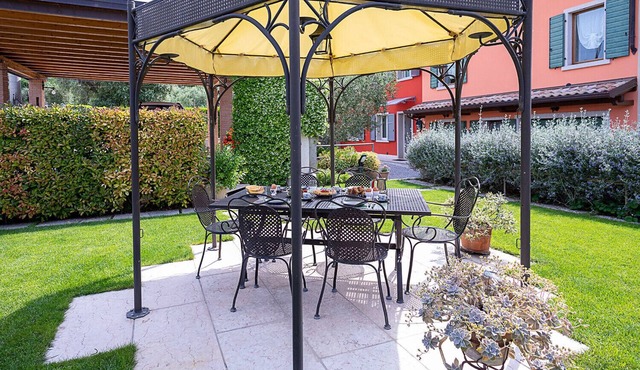 Regarda – Petra holiday house in Bardolino, 3 bedrooms, garden and wifi