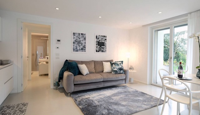 Relais Il Bacio del Sole - Superior Villa Apartment, 5 minutes from Verona