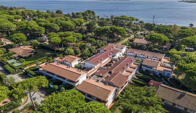Residence in Giannella with 1 bedrooms sleeps 5