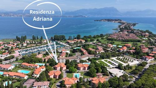 Residenza Adriana - Relax, Piscina e 2 Camere a Sirmione
