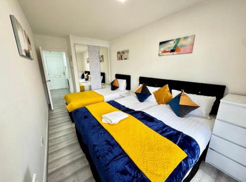 Riverview Stunning Apartment 3Bedroom 2Bathroom, Parking